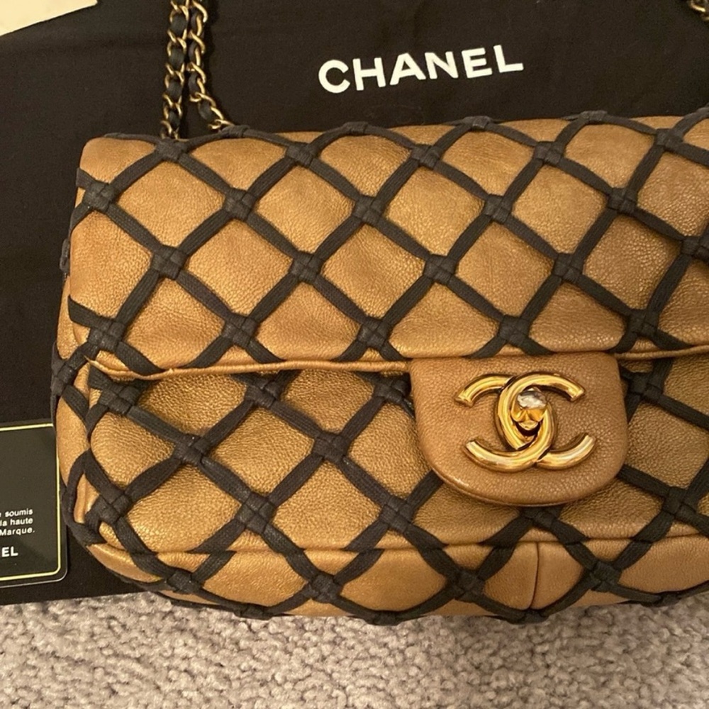 CHANEL•Limited Edition Canebiers Flap bag • - Picture 5 of 13